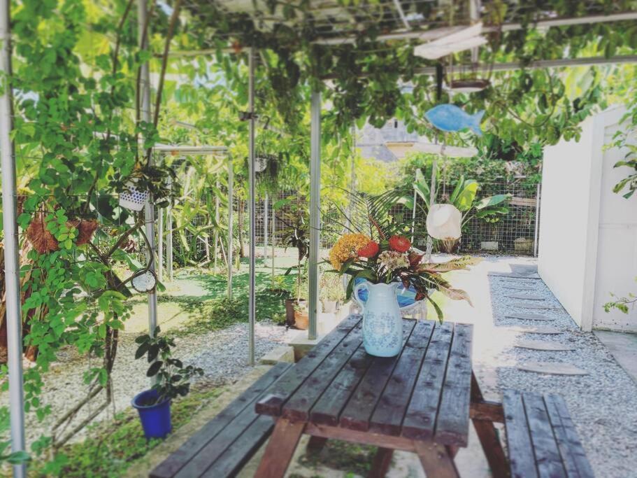 Hacobune Tinyhouse Onna Kültér fotó