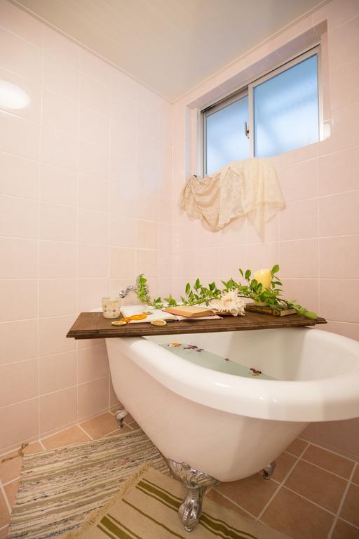 Hacobune Tinyhouse Onna Kültér fotó